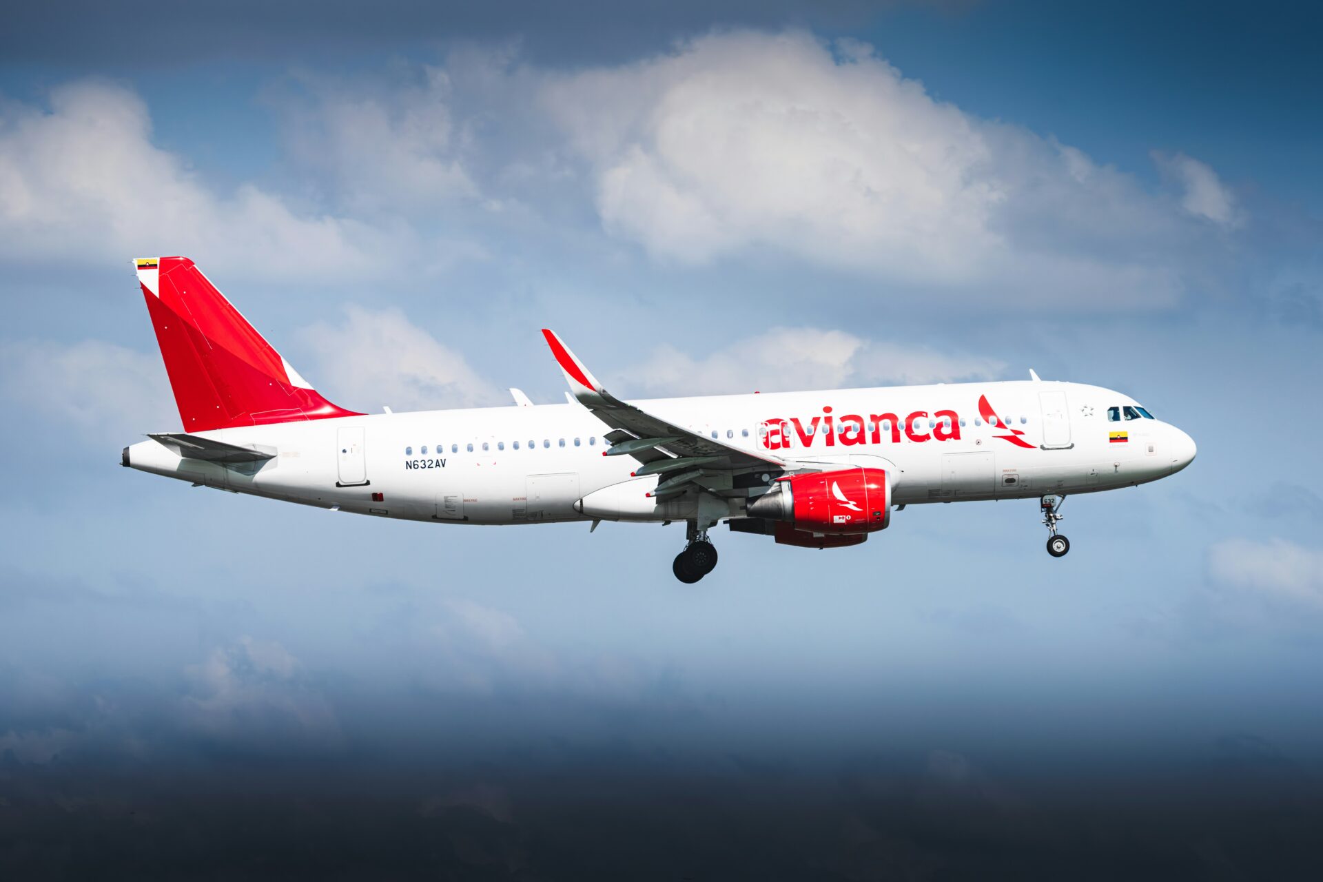 Avianca Airbus A320 coming in to land at Dallas Ft. Worth International Airport.